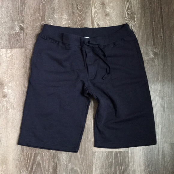 Etiquette - Picture 14 of 14